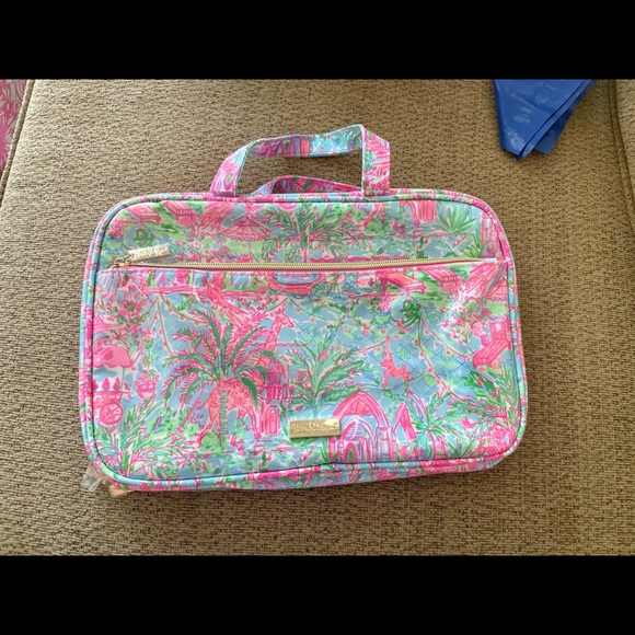 NWT Lilly Pulitzer Makeup Bag